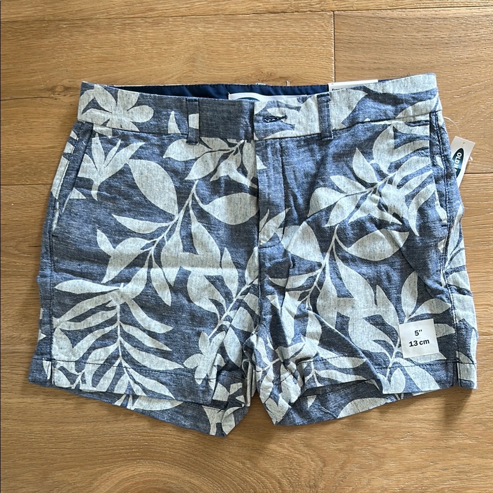 Women’s Size 8 Old Navy Shorts